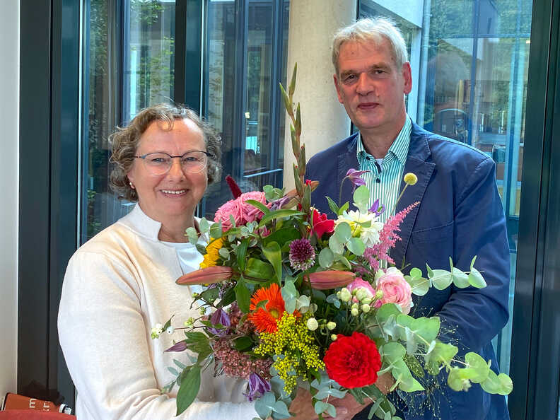 Norbert Jansen verabschiedet Anita Flamme